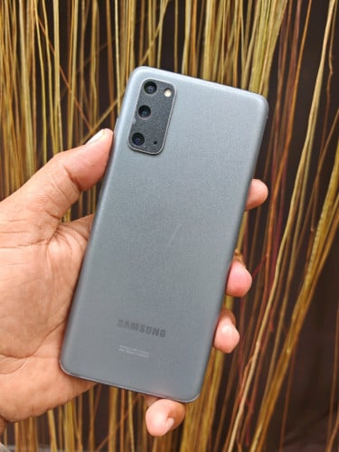 Samsung S20 5G 12g/128g(វៃដូរបាន)👉$135