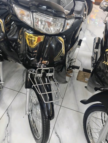 Sell Honda dream 024 NCX have tax Paper good 98%