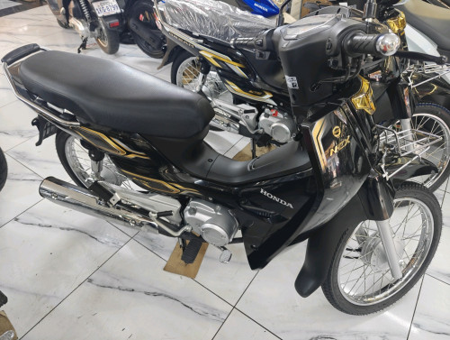 Sell Honda dream 024 NCX have tax Paper good 98%
