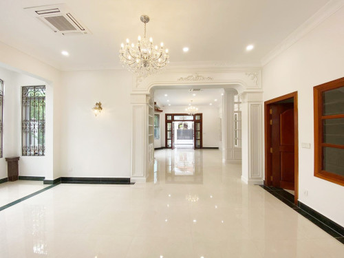 Spacious Villa for Rent in Borey Bassac Garden