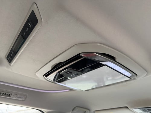 TOYOTA ALPHARD 016ឡើង022 សាំងសុទ្ធ