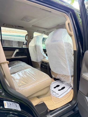 Toyota Land Cruiser 2010 V6 សាំង Full option