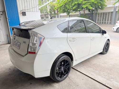 Toyota Prius 2010 option 4 អាគុយតែម 3