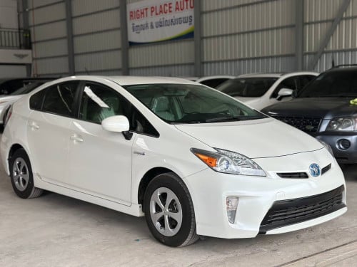Toyota Prius 2012 option 4