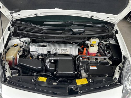 Toyota Prius 2012 option 4