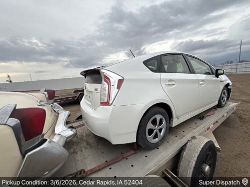 Toyota Prius 2015 អត់ច្រេស ឃ្មុំស៊ីន