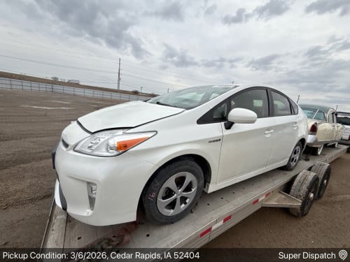 Toyota Prius 2015 អត់ច្រេស ឃ្មុំស៊ីន
