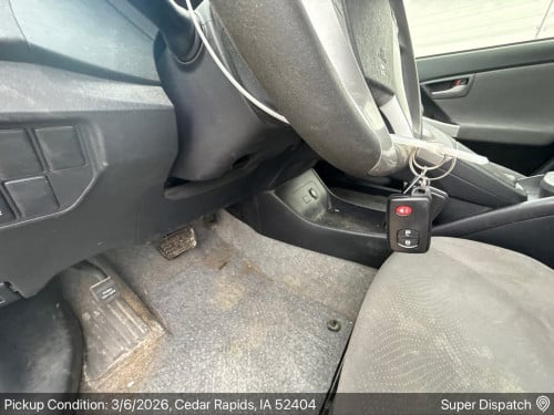 Toyota Prius 2015 អត់ច្រេស ឃ្មុំស៊ីន