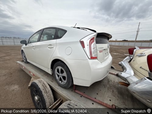 Toyota Prius 2015 អត់ច្រេស ឃ្មុំស៊ីន