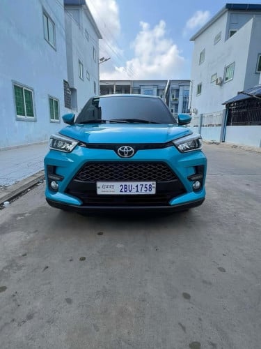 Toyota Raize 2023 ហ្សុីនមួយជុំ​ តំលៃ​ល្អ