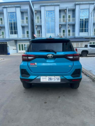 Toyota Raize 2023 ហ្សុីនមួយជុំ​ តំលៃ​ល្អ