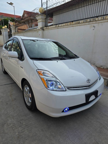 ToyotaPrius 08 HFull មានប្រមូលសិនពិសេស ថែមការដូរជាច្រើនមុខ សម្រាប់បងប្អូន