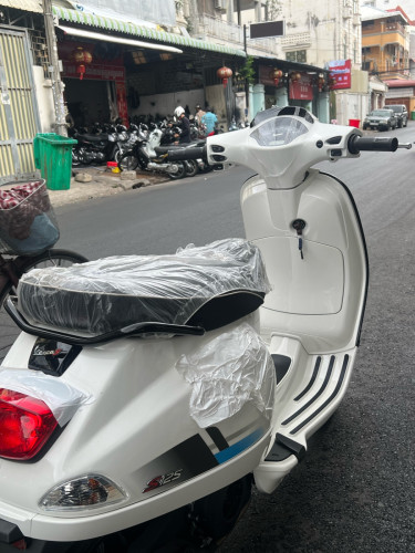 Vespa S