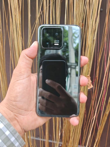 Xiaomi 13 12g/256g_CH(វៃដូរបាន)👉$195