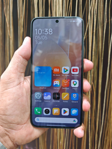 Xiaomi 13 12g/256g_CH(វៃដូរបាន)👉$195