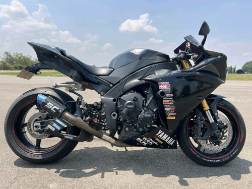 Yamaha R1 2009