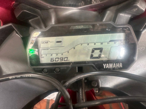 YamahaR15v3