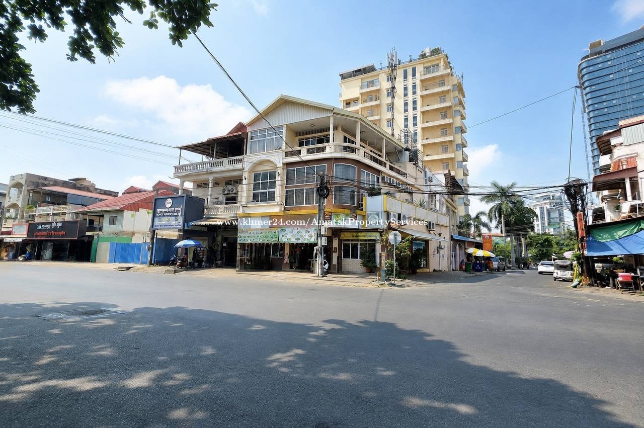 ផ្ទះអាជីវកម្មកែងស្ថិតលើផ្លូវធំលក់បន្ទាន់ នៅទួលគោក