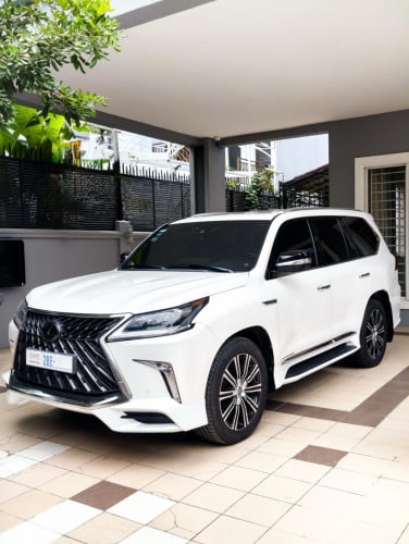 Lexus Lx570 ឆ្នាំ​ 2018​ ម្ចាស់ឡានផ្ទាល់​ ស្ពិចអារ៉ាប់
