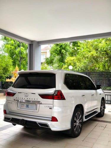 Lexus Lx570 ឆ្នាំ​ 2018​ ម្ចាស់ឡានផ្ទាល់​ ស្ពិចអារ៉ាប់