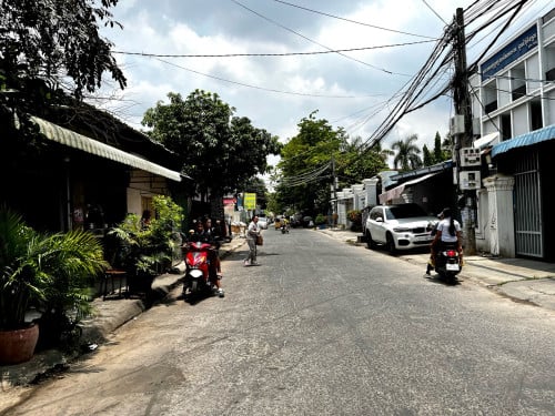 ដីផ្ទះ លក់
