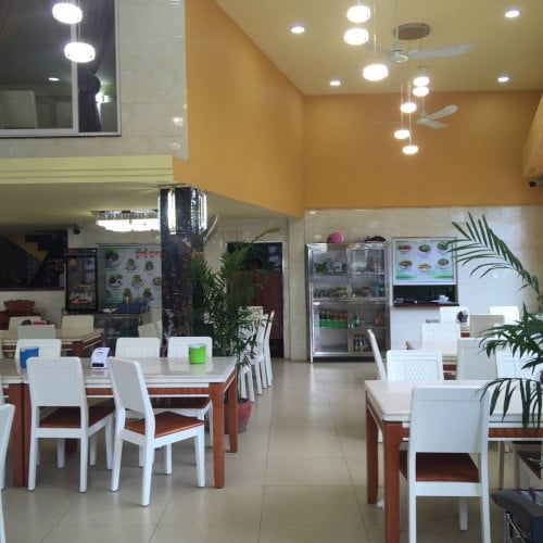 ផ្ទះអាជីវកម្មកែងស្ថិតលើផ្លូវធំលក់បន្ទាន់ នៅទួលគោក