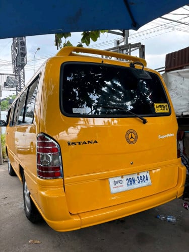 ឡានស្អាតៗឆ្នាំ 2001
