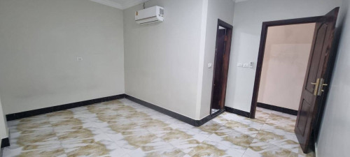 អាគារលក់មាន22បន្ទប់ តម្លៃ500000$