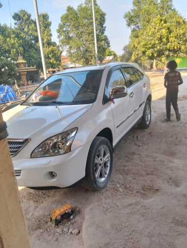ឡាន 400 អេចសម្រាប់លក់