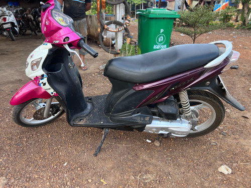 លក់ ម៉ាសុីនអេមតាន់ ស្ទុះ មានពន្ធ 650ចចា