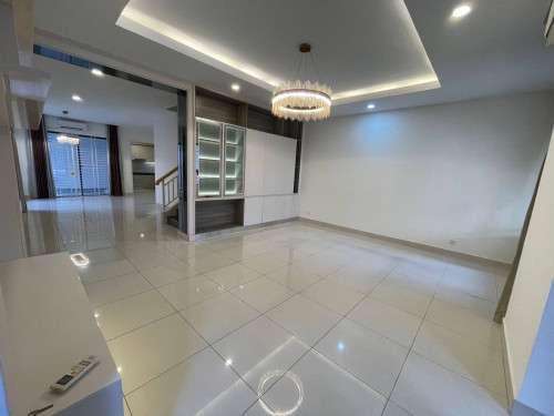 វីឡាភ្លោះ(A)សម្រាប់លក់🏡