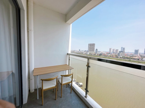 ខុនដូរជួលទីតាំង វត្តភ្នំ (Condo Yuetai)