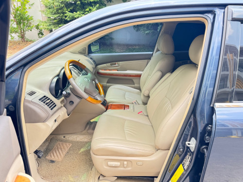 មកដល់ថ្មីៗ LEXUS RX330 H Full ប៉ុង1