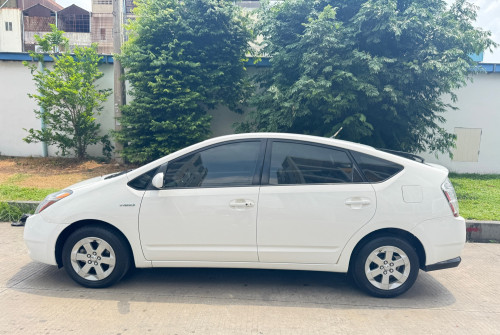 មហាថ្មី Prius ឆ្នាំ06 H Full ឡានថ្មីខ្លាំង