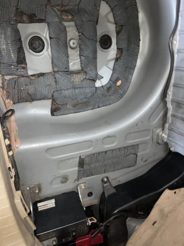 ឡានលក់ជិះផ្ទាល់ Prius05Full