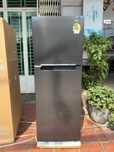 ទូទឹកកក Samsung RT22 ពណ៌ក្រម៉ៅស្អាតប្លែក ថែមជើងទ្រ