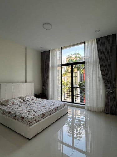 ផ្ទះអាជីវកម្មសម្រាប់ជួល | Shophouse For Rent