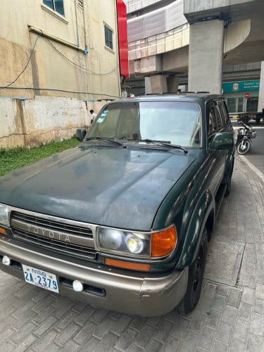 លក់Toyota landcruiser