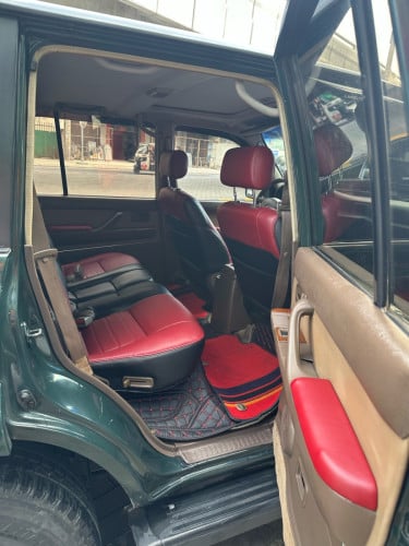 លក់Toyota landcruiser