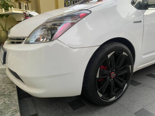 រថយន្តសម្រាប់ជួល Toyota Prius 2009 Daily, Weekly, Monthly, Yearly