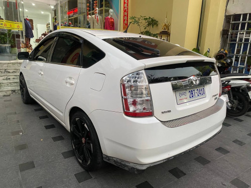 រថយន្តសម្រាប់ជួល Toyota Prius 2009 Daily, Weekly, Monthly, Yearly