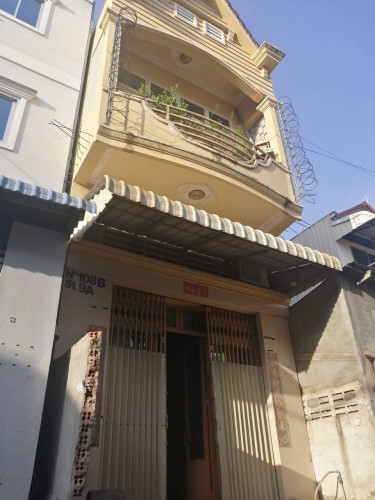 🏡 លក់បន្ទាន់ – ផ្ទះល្វែងទីតាំងល្អ នៅភ្នំពេញ