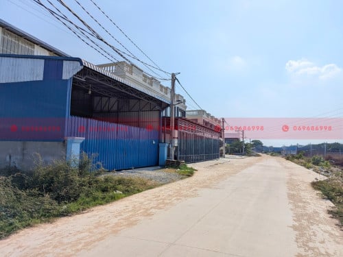 300 Sqm Warehouse For Lease On A Sub-Road In Samraong Kraom Area