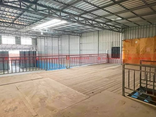 300 Sqm Warehouse For Lease On A Sub-Road In Samraong Kraom Area
