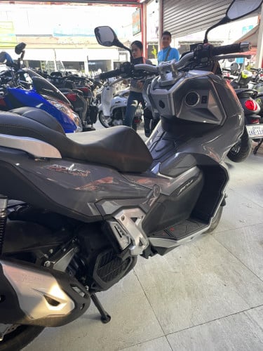 ADV24=1980$