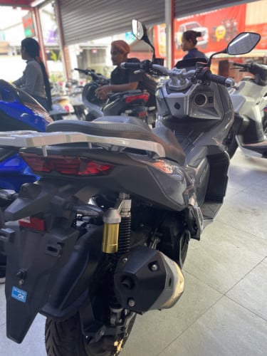 ADV24=1980$