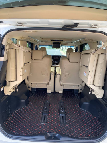 Alphard 2018 V6 សំរាប់លក់