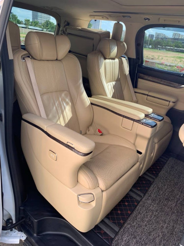 Alphard 2018 V6 សំរាប់លក់