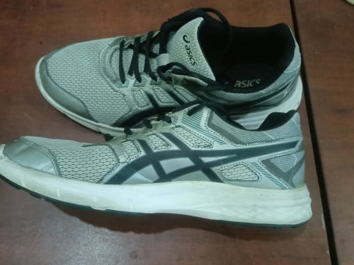 ASICS men's EXCITE 5 gel US 9.5  EU 43.5