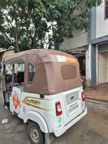 Bajaj RE 2025 ១ទឹកស្អាត 99% គីឡូតិច តម្លៃ 2950 ចរចា